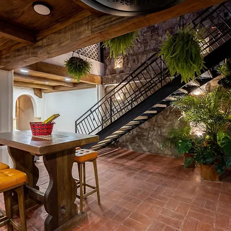 Casa De La Alegría Boutique *