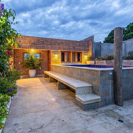 Casa De La Alegría Boutique