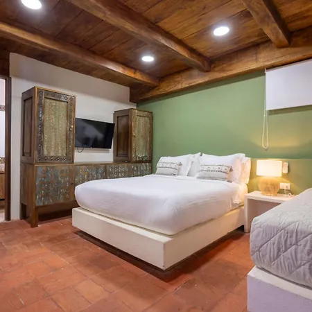 Casa De La Alegría Boutique *